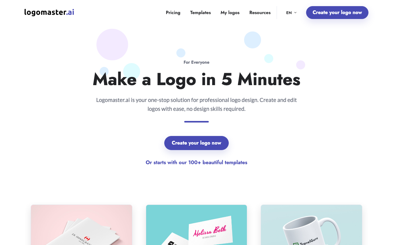 Главная страница Logomaster.ai с заголовком «Сделать логотип за 5 минут» и примерами готовых логотипов на упаковке